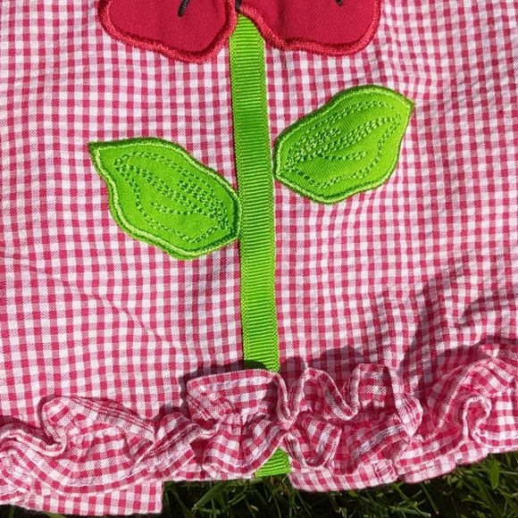 Darling two piece gingham outfit grosgrain flower